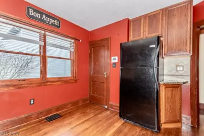 1383 Churchill Road, Lyndhurst, OH 44124 - Photo 14