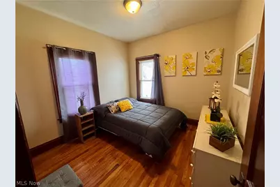 10606 Langton Avenue, Garfield Heights, OH 44125 - Photo 8