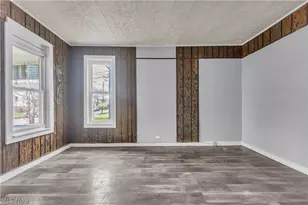 2037 W 98th St, Loveland, OH 44102 - Photo 4