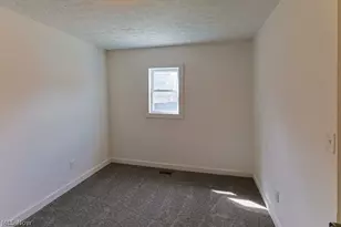 250 Woodlawn Ave, Norwalk, OH 44857 - Photo 18