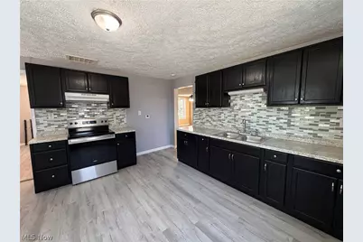 14849 Penford Street NW, North Lawrence, OH 44666 - Photo 8