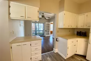 623 Doris Ave, Akron, OH 44303 - Photo 6