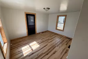 422 N 12th St, Coshocton, OH 43812 - Photo 4