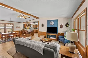 22 Lees Ln, Olmsted Twp, OH 44138 - Photo 6