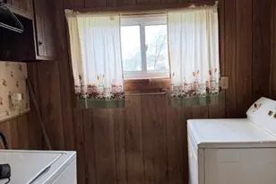 626 High St, Wellsburg, WV 26070 - Photo 10