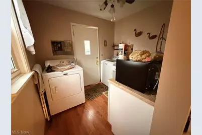 35288 Beach Park Avenue, Eastlake, OH 44095 - Photo 10