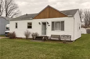 35288 Beach Park Ave, Eastlake, OH 44095 - Photo 2