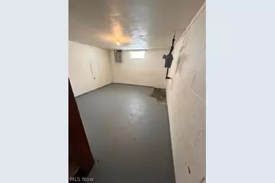 1561 Bradford, Warren, OH 44485 - Photo 12