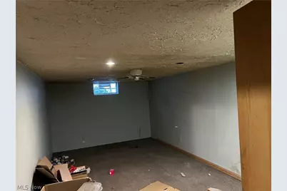 715 E Catawba Avenue, Akron, OH 44306 - Photo 18