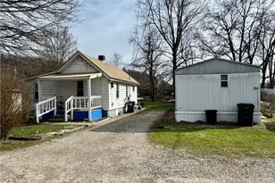 969 Linn St, Coshocton, OH 43812 - Photo 2