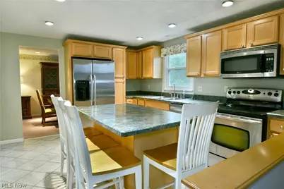 1756 Penny Lane, Youngstown, OH 44515 - Photo 12