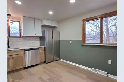 1324 Mapleview Drive, Green Hills, OH 44131 - Photo 2