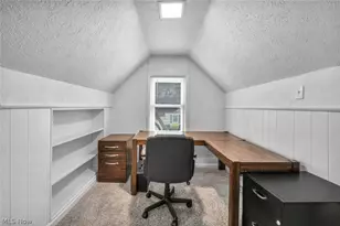 85 E 205th St, Euclid, OH 44123 - Photo 24