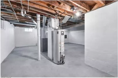 85 E 205th Street, Euclid, OH 44123 - Photo 30