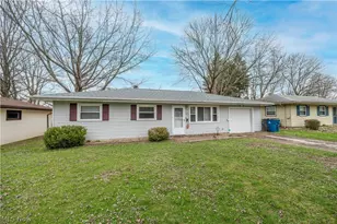 151 N Yorkshire Blvd, Austintown, OH 44515 - Photo 4