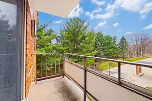 521 Tollis, Grandview Heights, OH 44147 - Photo 16