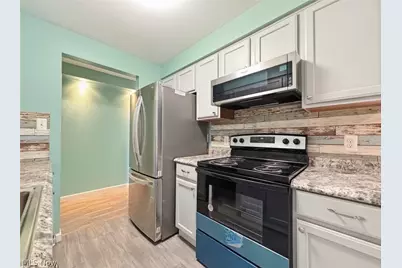 521 Tollis #396, Grandview Heights, OH 44147 - Photo 8