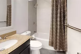 6502 Farnsworth Dr, Parma, OH 44129 - Photo 16