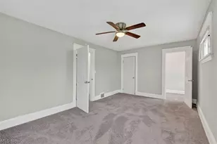 12912 Maplerow Ave, Garfield Heights, OH 44105 - Photo 14