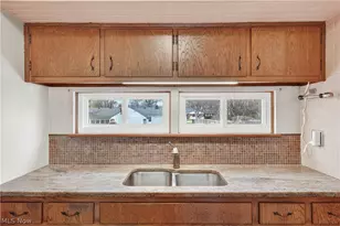 6432 Ambrose Dr, Mentor, OH 44060 - Photo 8