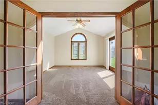 3364 Waterford Ave NW, Canton, OH 44708 - Photo 8