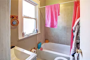 2149 W 105th St, Loveland, OH 44102 - Photo 12