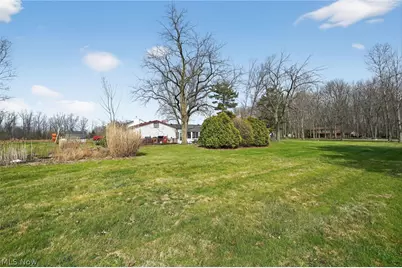 8134 Oberlin Road, Elyria, OH 44035 - Photo 26