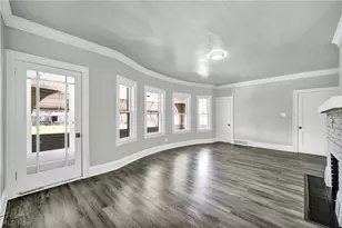 929 Thornhill Dr, Loveland, OH 44108 - Photo 6