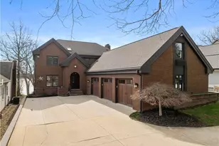 5453 East Blvd NW, Canton, OH 44718 - Photo 1