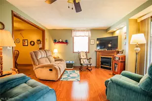 808 28th St, Vienna, WV 26105 - Photo 26