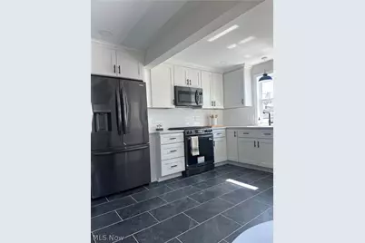 19314 Muskoka Avenue, Loveland, OH 44119 - Photo 2