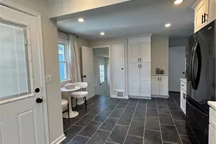 19314 Muskoka Ave, Loveland, OH 44119 - Photo 6