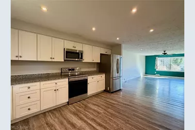 111 Goredon Drive, Chardon, OH 44024 - Photo 6