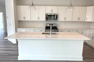 26329 Grand Vw Dr, Olmsted Twp, OH 44138 - Photo 6