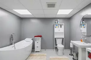 346 Lakewick Ln, Willowick, OH 44095 - Photo 20