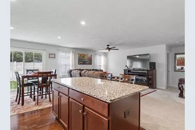 346 Lakewick Lane, Willowick, OH 44095 - Photo 8