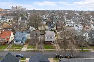 1284 Jackson Ave, Oakwood, OH 44107 - Photo 4