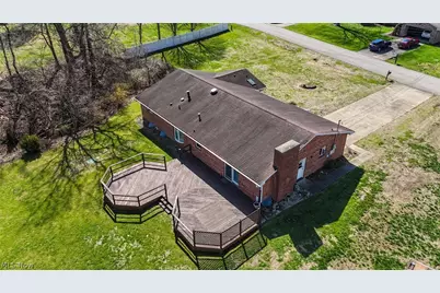 206 Ellsworth Drive, Marietta, OH 45750 - Photo 4