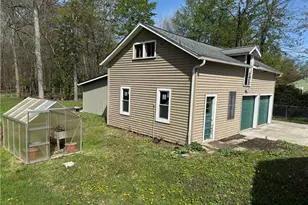 8352 Wyatt Rd, Grandview Heights, OH 44147 - Photo 12