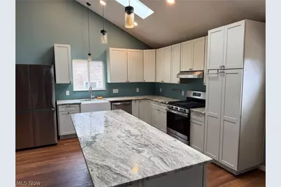 8352 Wyatt Road, Grandview Heights, OH 44147 - Photo 2