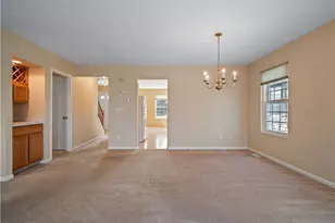 7770 Arbor Way, Parma, OH 44134 - Photo 10