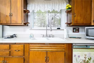 132 Bryden Rd, Steubenville, OH 43953 - Photo 10