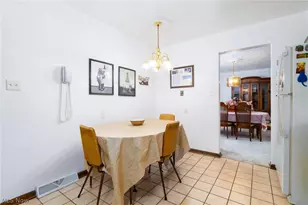 132 Bryden Rd, Steubenville, OH 43953 - Photo 12