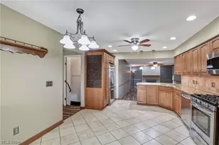 7350 Ames Rd, Parma, OH 44129 - Photo 10