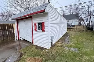 19513 Beverly Ave, Maple Heights, OH 44137 - Photo 6