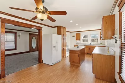 2410 Munroe Falls Avenue, Cuyahoga Falls, OH 44221 - Photo 16