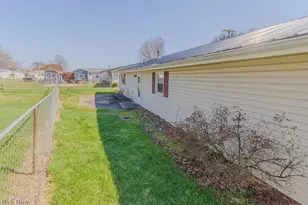 143 Riverview Dr, Marietta, OH 45750 - Photo 36