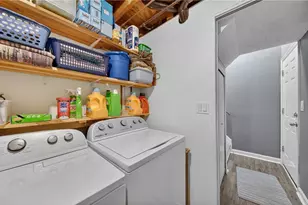 5236 Creekside Blvd, Brunswick Hills, OH 44212 - Photo 22