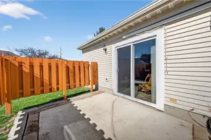 5236 Creekside Blvd, Brunswick Hills, OH 44212 - Photo 36