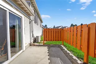 5236 Creekside Blvd, Brunswick Hills, OH 44212 - Photo 34